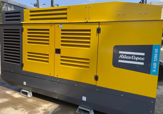 30 bar draagbare compressor X-AIR 1280-30 680L Diesel tankcapaciteit