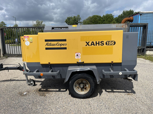 Compact en krachtig Onze draagbare compressor XAHS186E+ is de perfecte oplossing voor on-the-go applicaties
